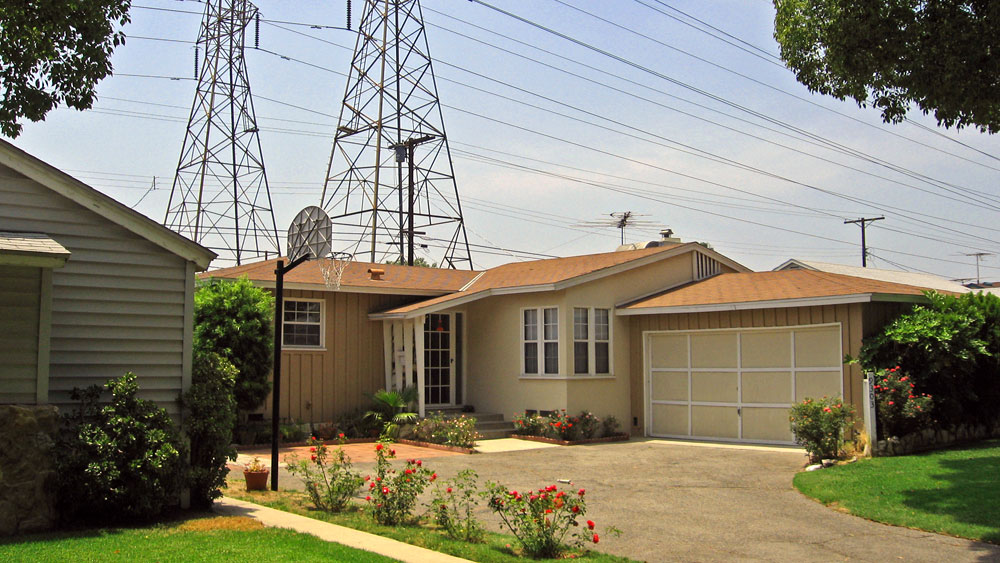 Exterior of the off-white, single story house in Arleta, California used as Marty McFly's home in Back To the Future.